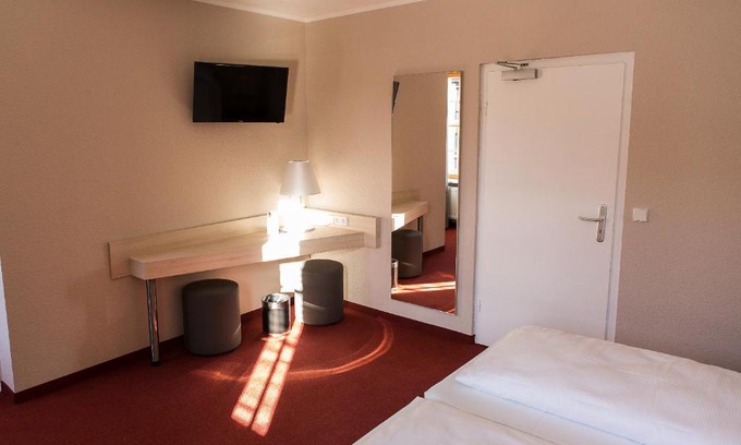 Schleifreisen Hotel | Rasthof & Motel Hermsdorfer Kreuz