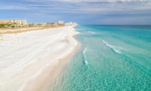 Avalon Beach Estates House | Ratiu Beach House White Sand Destin Miramar Beach