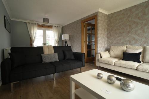 Glenrothes House | Ravenswood House