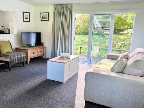 Rangitikei House | Rawhiti Farm Cottage