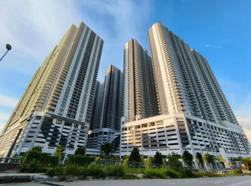 Salak South Apartment | Rc Residences