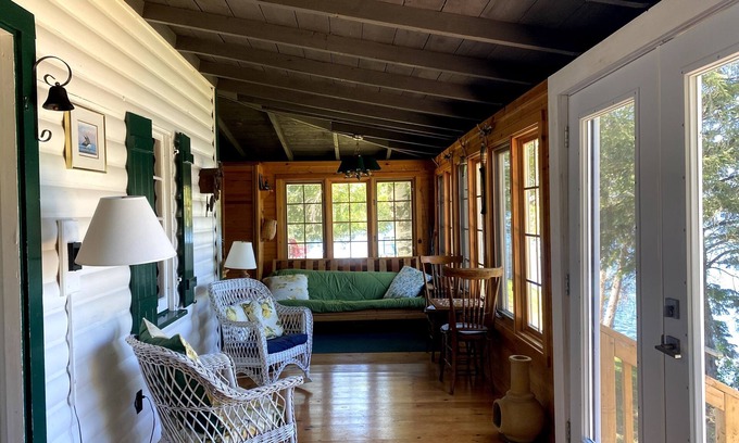 Rideau Lakes Cottage | Rebecca's Waterfront Cottage Westport Ontario