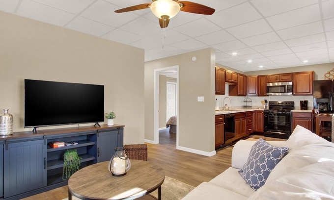 Hanover Apartment | Recently remodeled 2 Bedroom apartment in Hanover-Close to Gettysburg and York