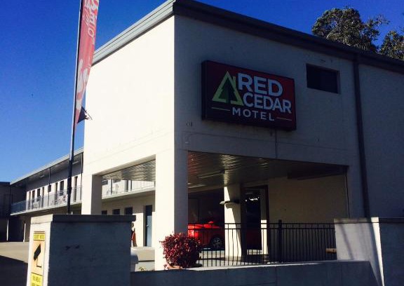 Muswellbrook Hotel | Red Cedar Motel