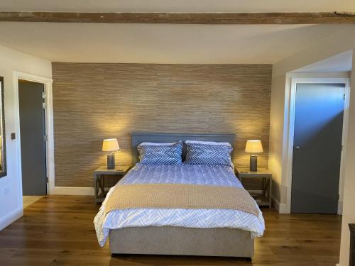 Martlesham Apartment | Red lion little barn