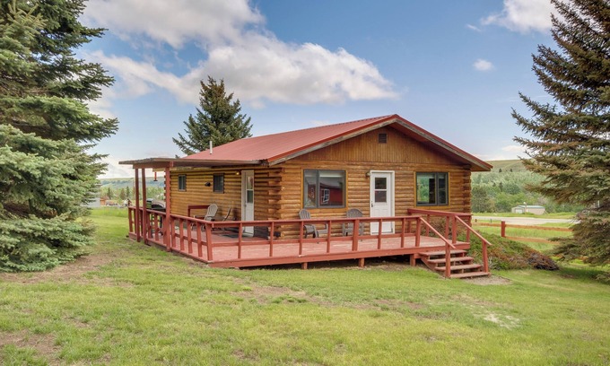 Red Lodge Cabin | Red Lodge Vacation Rental w/Mountain Views!
