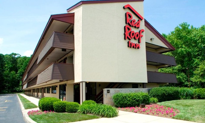 Newtonville Hotel | Red Roof Inn Albany Airport