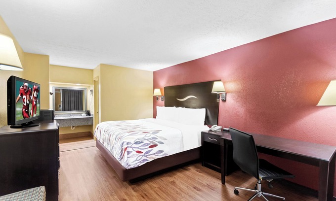Berea Hotel | Red Roof Inn Berea