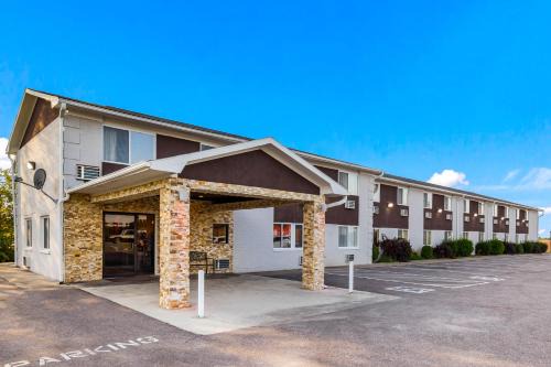 Dry Ridge Hotel | Red Roof Inn Dry Ridge