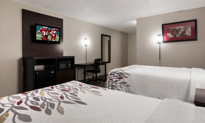 New Britain Hotel | Red Roof Inn Hartford- New Britain