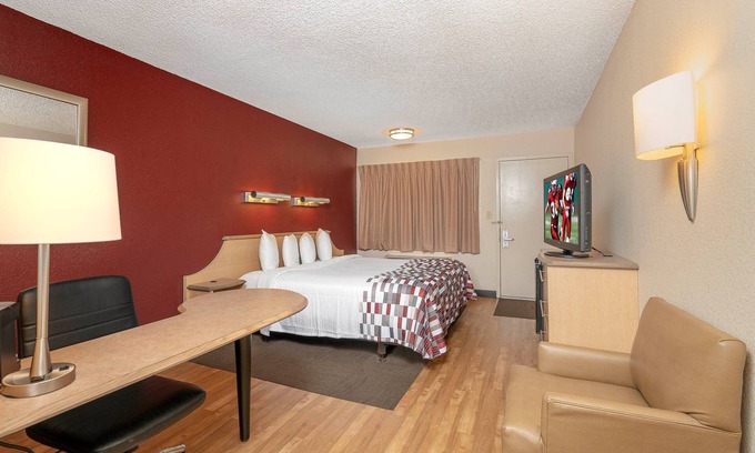 New London Hotel | Red Roof Inn Mystic - New London