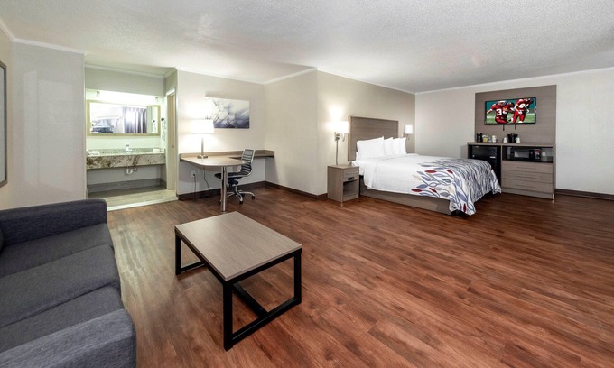 Petersburg Hotel | Red Roof Inn Petersburg - Fort Lee