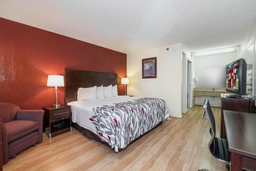 Rome Hotel | Red Roof Inn & Suites Rome