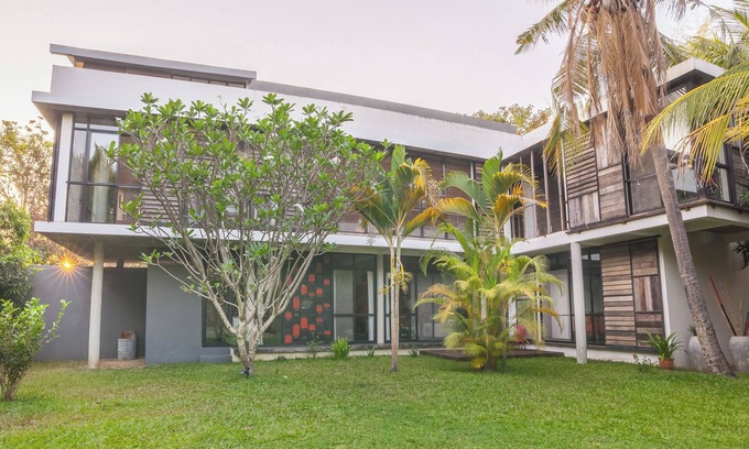 Siem Reap Villa | Redbox House - Smart Design 5 Bedrooms Villa