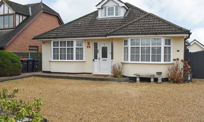 Allostock Cottage | Redcot Holiday Bungalow