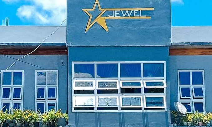 Luna Hotel | RedDoorz @ Star Jewel Lodge Apayao
