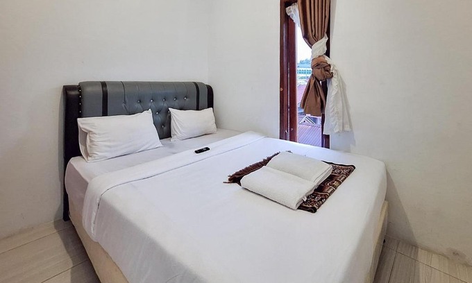 Bukittinggi Hotel | RedDoorz Syariah at Galliano Homestay Bukittinggi