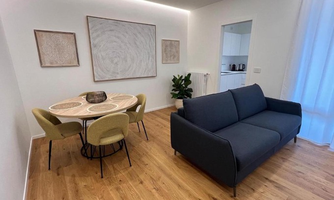 Municipio 2 Apartment | Redi Home