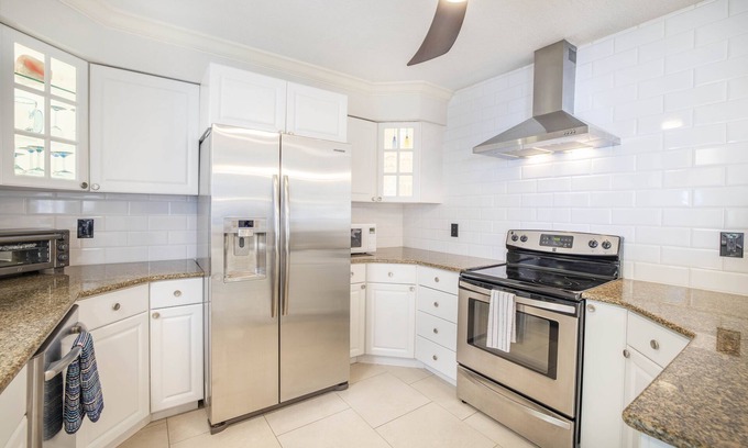 Redington Beach House | Redington Beach house - 1 block to the beach !