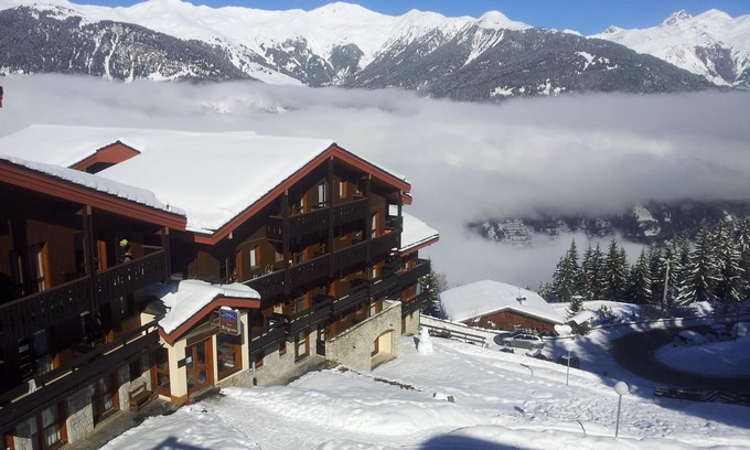 Courchevel Apartment | REDUCED RATE: COURCHEVEL 1550: summer or winter an apartment for 4 people