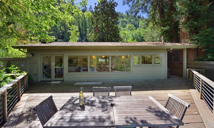 Healdsburg House | Redwood River House-Complimentary wine tasting at Croix included!
