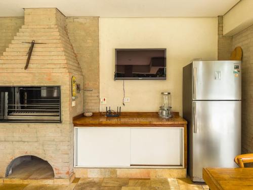 Carapicuiba House | Refúgio de Alto Padrão na Granja Viana