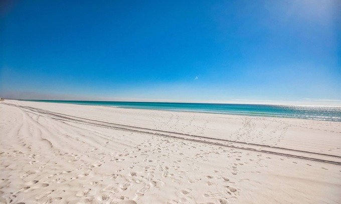 Miramar Beach Condo | Refreshed & remodeled charming 2-bedroom condo 80 steps away from Miramar Beach
