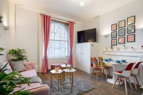 Kings Cross St. Pancras Apartment | Regent's Square Serenity - 5ppl