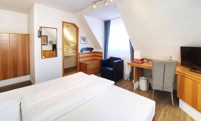 Bietigheim-Bissingen Hotel | Reinhardts Garni Automobilia Hotel