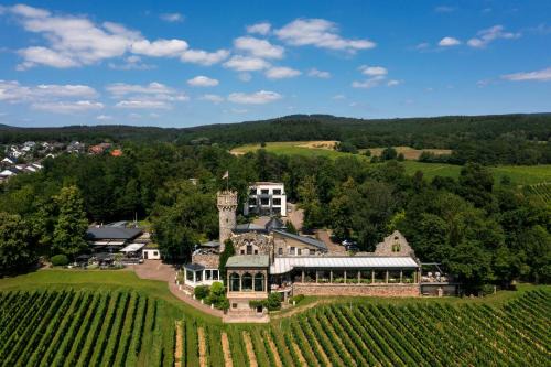 Johannisberg Hotel | Relais & Châteaux Hotel Burg Schwarzenstein