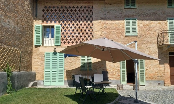 Montegrosso dʼAsti House | Relais "Podere le Gaggie" apt "Il Fienile cin it005076C26DJBQ9Y Alba Asti Nizza