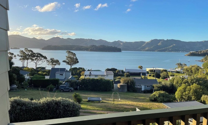 Christchurch District House | Relax and enjoy the stunning views