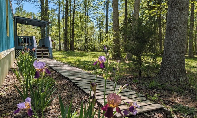 York House | Relax and recharge for the week or the month at our well-appointed getaway.