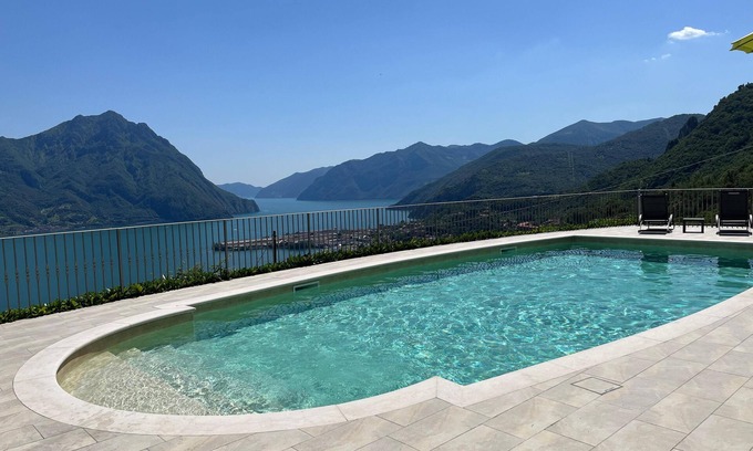 Lovere Apartment | Relax and recharge in this oasis of quiet and elegance.