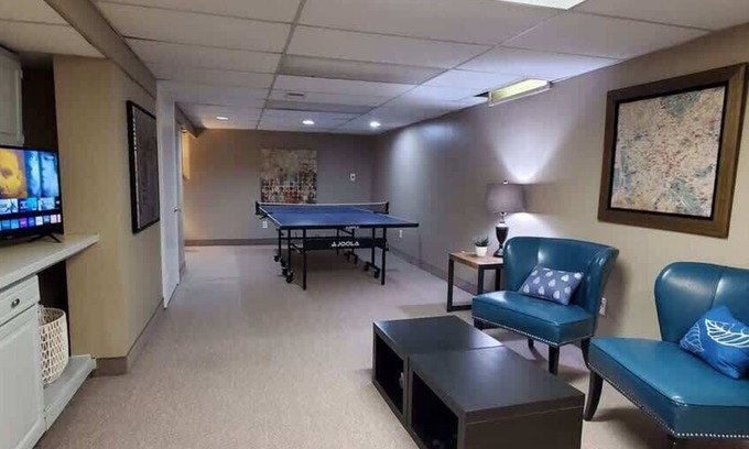 Drayton Plains House | Relax and unwind at the Royal Ranch Retreat!