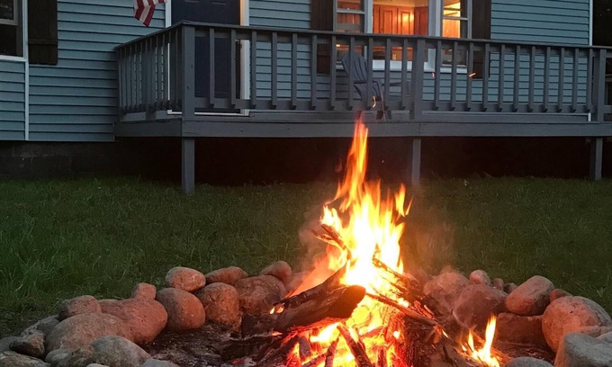Woodgate House | Relax at Lil Moose Cottage at White Lake
