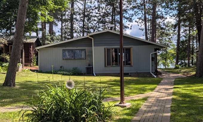 Sturgeon Lake Cabin | Relax, golf, fish & disconnect from today's fast pace living at the Hambly Cabin