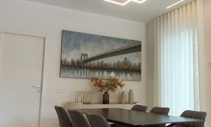 Varese Apartment | Relax in this oasis of quiet and elegance.