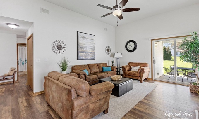 Manteno House | Relax near Olivet Nazarene University 12 min drive