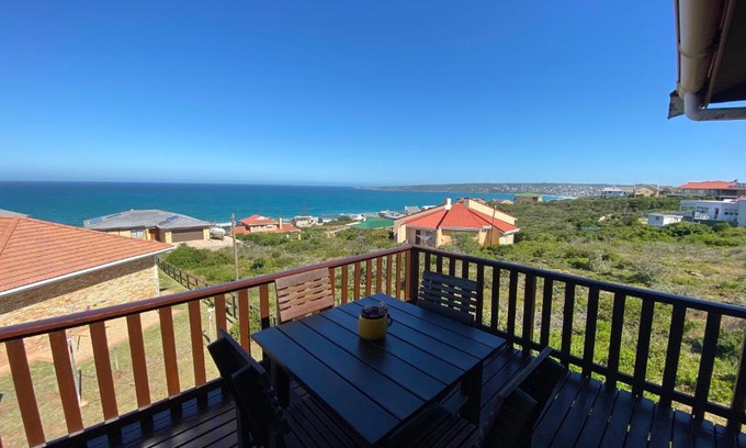 Boggoms Bay Apartment | Relax & Recharge