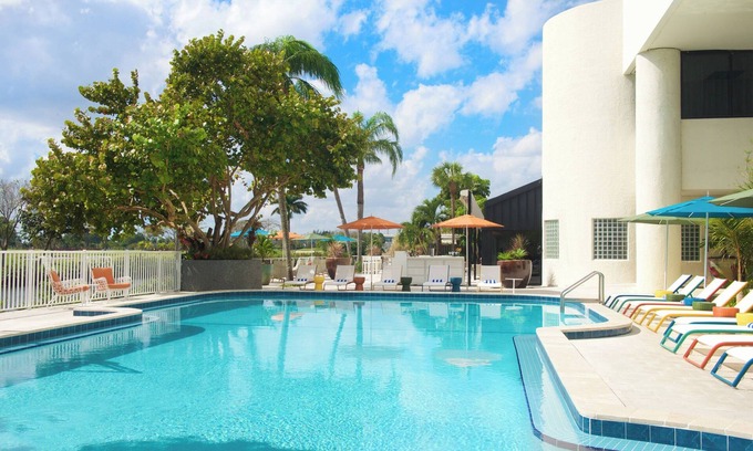 Seybold Hotel | Relax & Unwind! 2 Friendly Units, Pool,Near Port of Miami Cruise Ship Terminals!