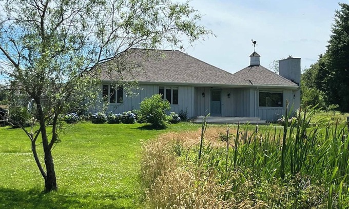 Little Compton House | Relaxed Dog Friendly Coastal Retreat