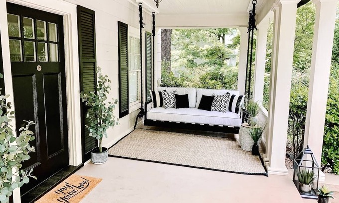 High Point House | *Relaxing & Elegant* < 5 min to HPU & Market, Sleeps 8