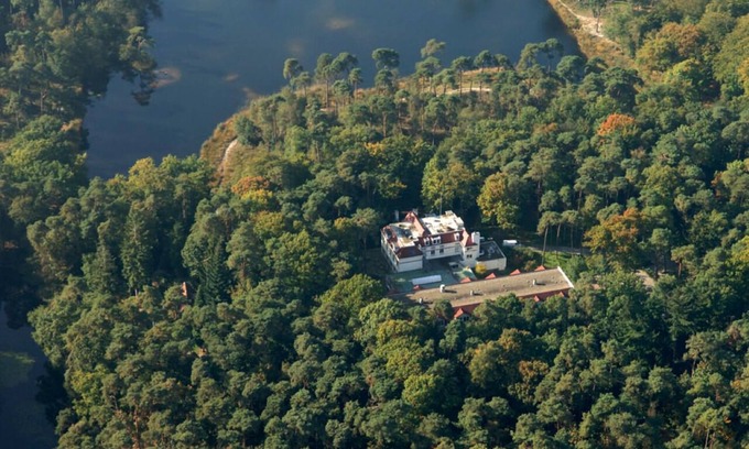 Oisterwijk Hotel | Relaxing Forest Retreat w/Sauna, Bar, Free Breakfast & Parking - 2 Units