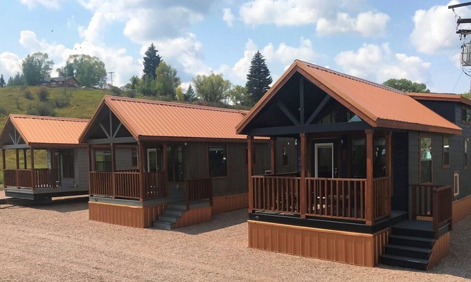 Oak Creek Apartment | Relaxing Getaway in our Charming Cottage at Lodges of Oak Creek!