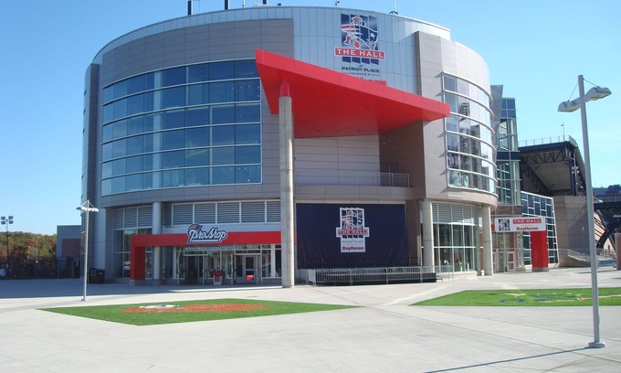 Foxboro Hotel | Relaxing Hideaway! 2 Units Close to Gillette Stadium, FREE Parking and Breakfast