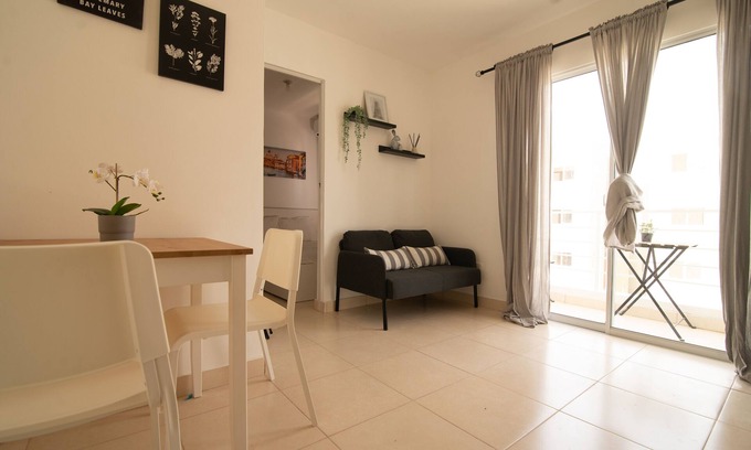 Pantoja Apartment | Relaxing one bedroom apartment