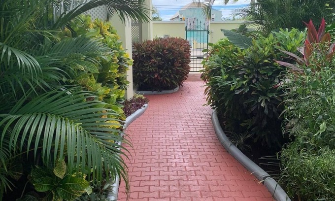 Marine Gardens Condo | Relaxing South Coast Vacation Rental Steps from Beaches and Boardwalk