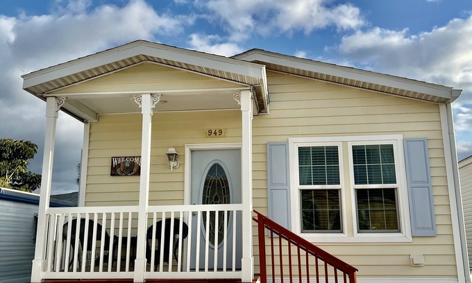 Nettles Island Cottage | RelaxInn@Nettles Island🌴 Private beach 2 pools & more