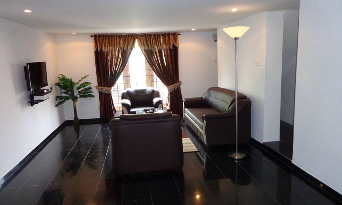 Allapakkam House | Remisha Service Apartments (Independent House).